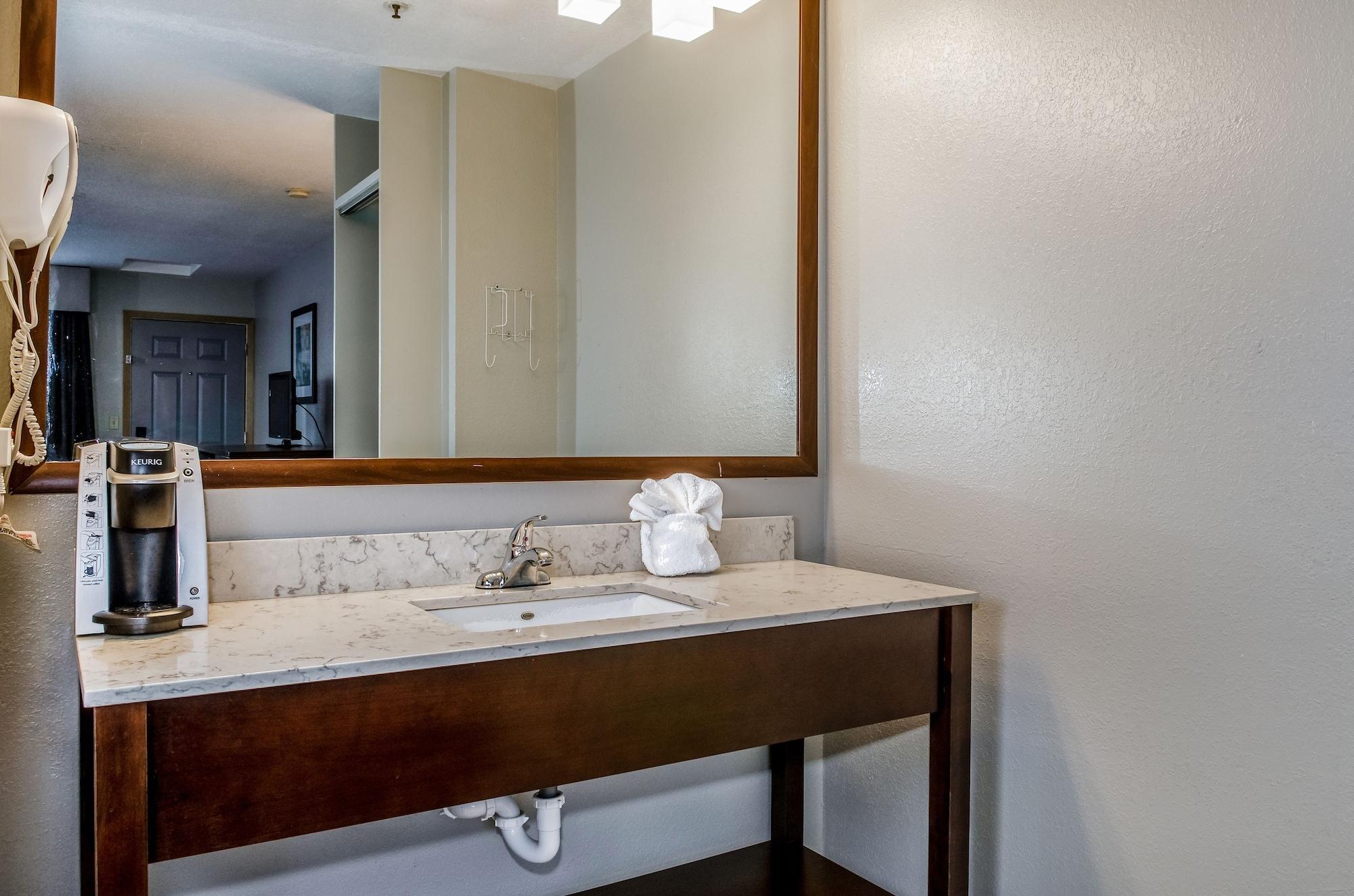 Hotel Clarion By Humboldt Bay Eureka