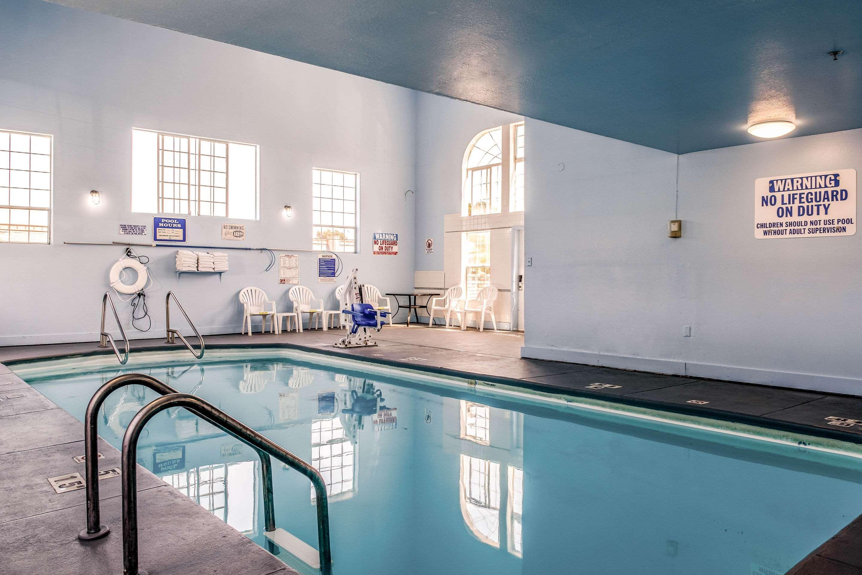 Hotel Clarion By Humboldt Bay 3*
