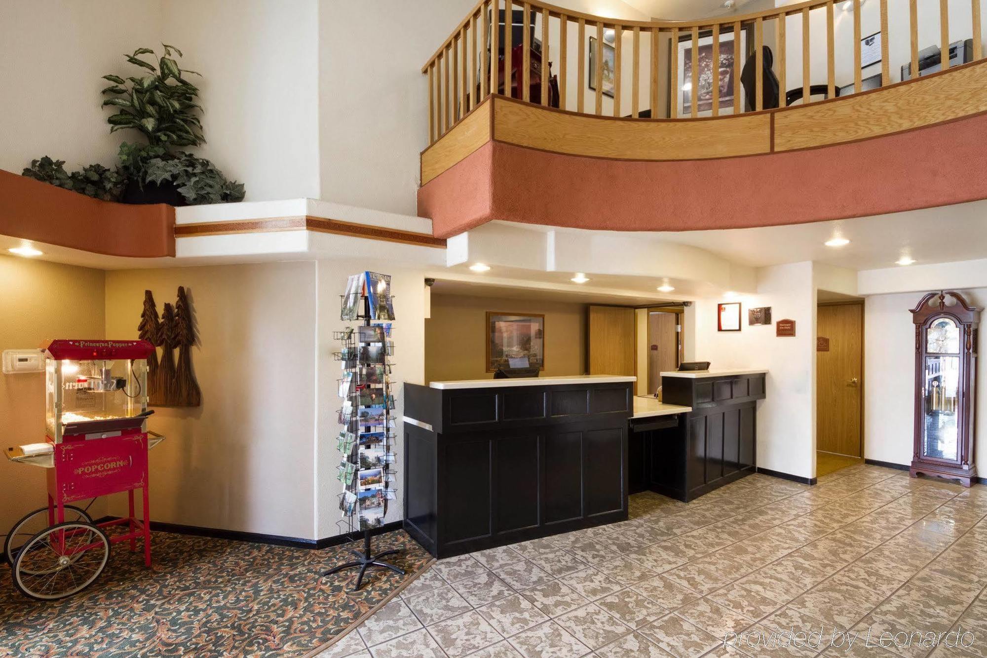 Clarion By Humboldt Bay Hotel
